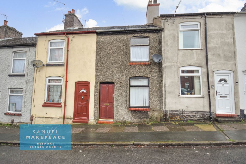 Property photo 1 of 12 Two Bedroom Terraced Property With Lots Of Potential