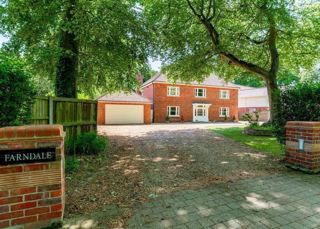 Property photo 1 of 29