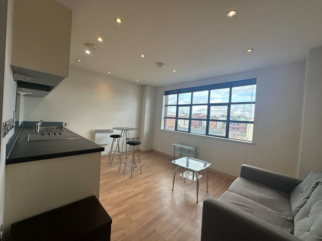 Property photo 3 of 7 Picture No. 06