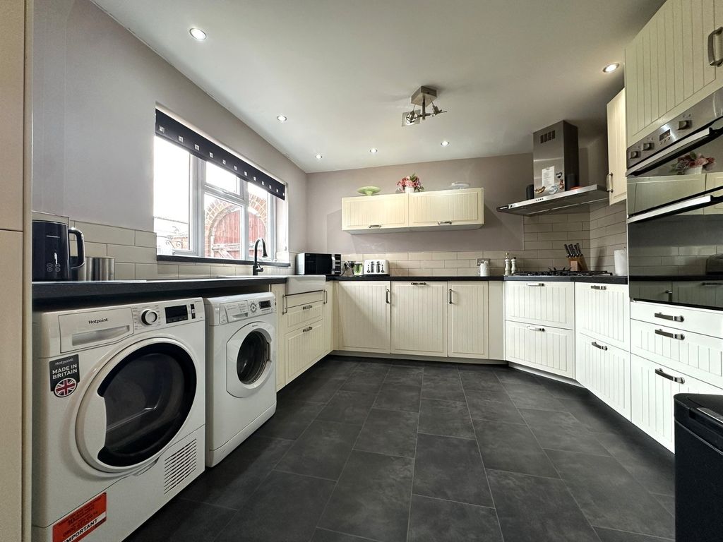 Property photo 2 of 38 Kitchen