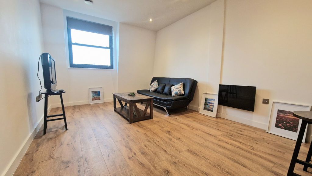 Property photo 3 of 7 Picture 3