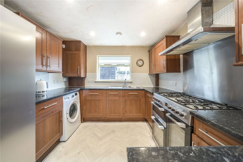 Property photo 3 of 11 Picture No. 02