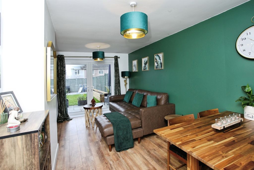 Property photo 3 of 22