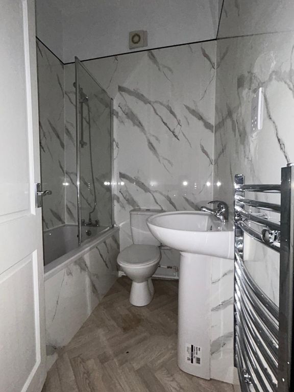 Property photo 2 of 5 Bathroom