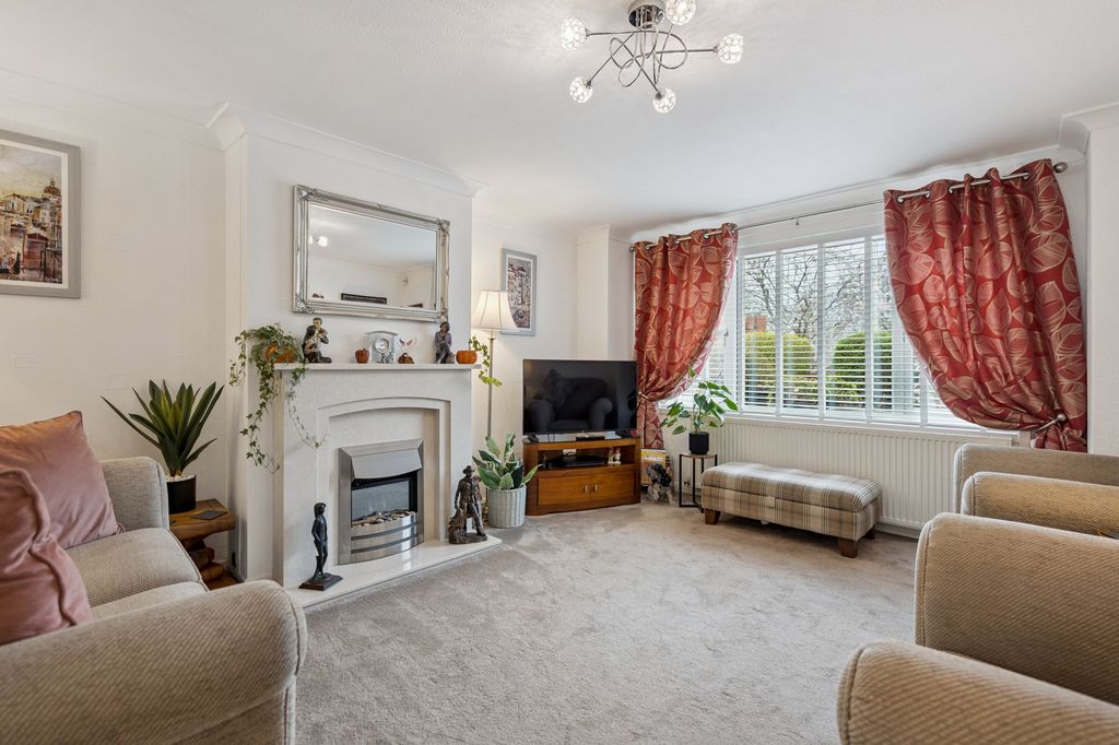 Property photo 2 of 21