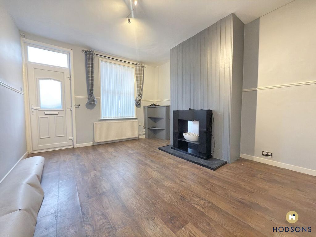 Property photo 2 of 6 Living Room