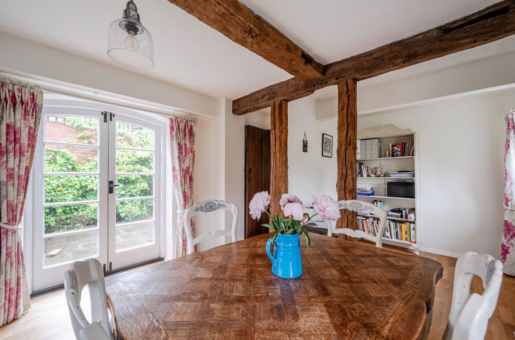 Property photo 3 of 42 1466814-16-6A1ee6...
