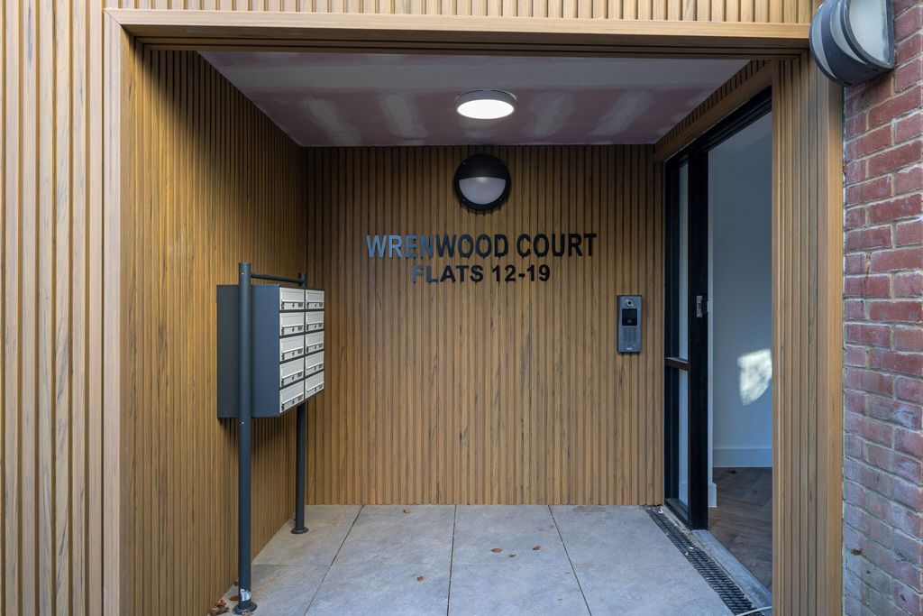 Property photo 2 of 11