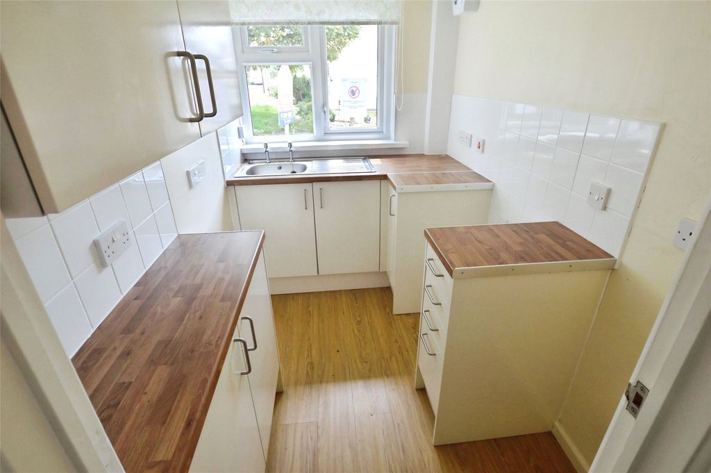 Property photo 3 of 10 Picture No. 04