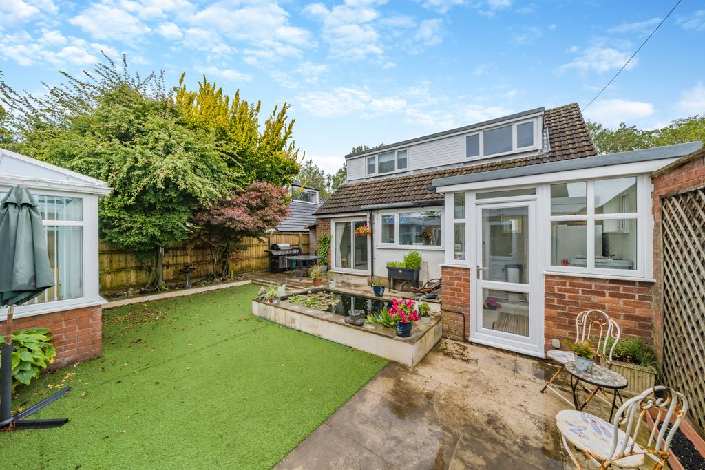 Property photo 2 of 39
