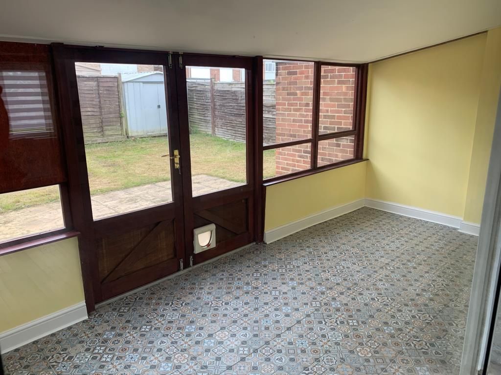 Property photo 3 of 5 Conservatory
