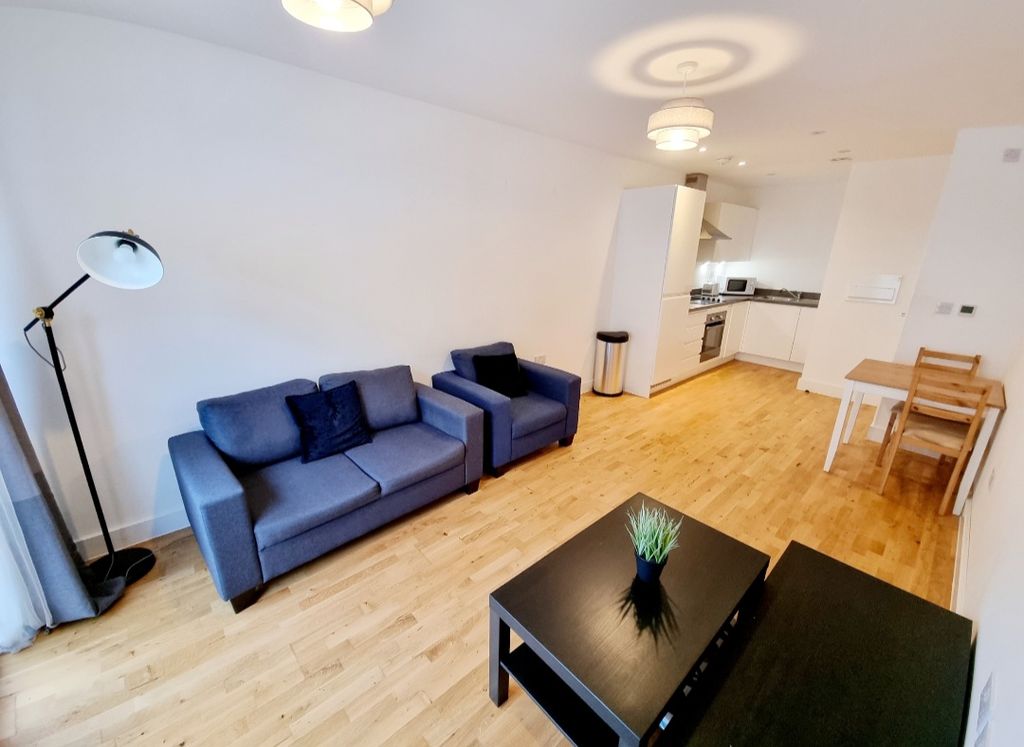 Property photo 1 of 7 Living Room