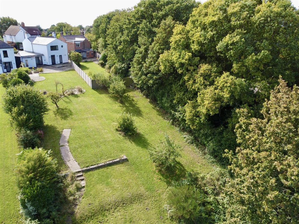 Property photo 1 of 33