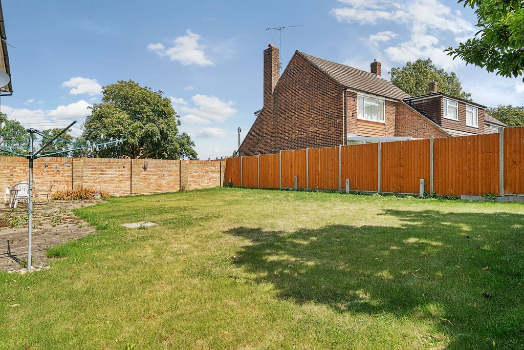 Property photo 2 of 20