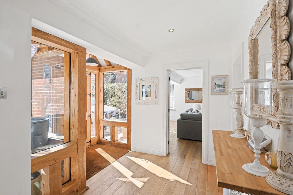 Property photo 2 of 45 4630672