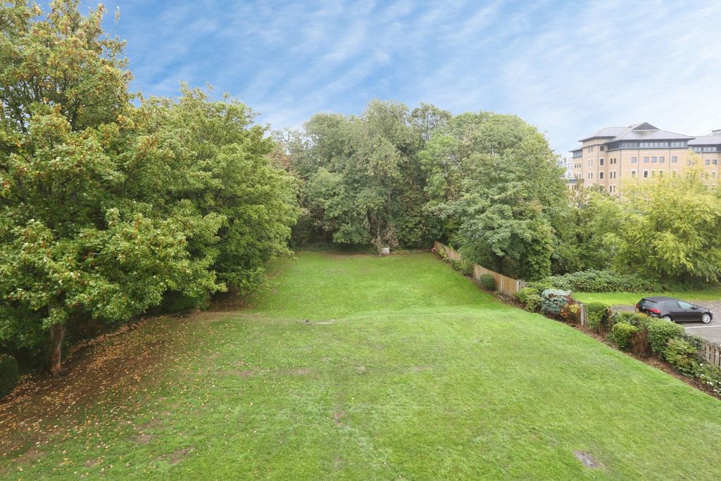 Property photo 2 of 21 Pbox-Img.Jpg
