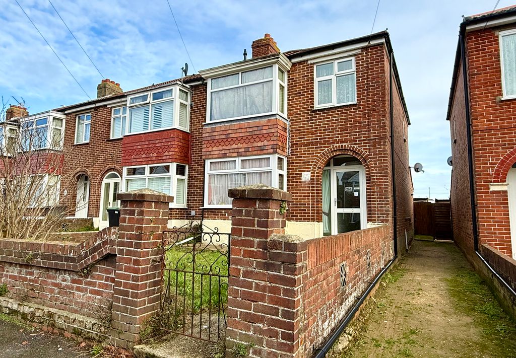 Property photo 1 of 12