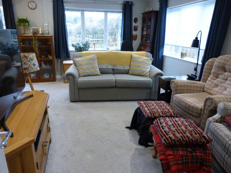 Property photo 2 of 21 Lounge