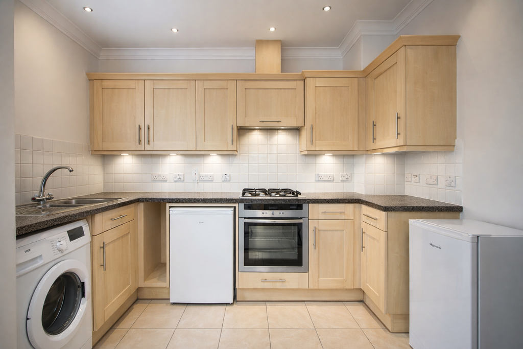 Property photo 2 of 31