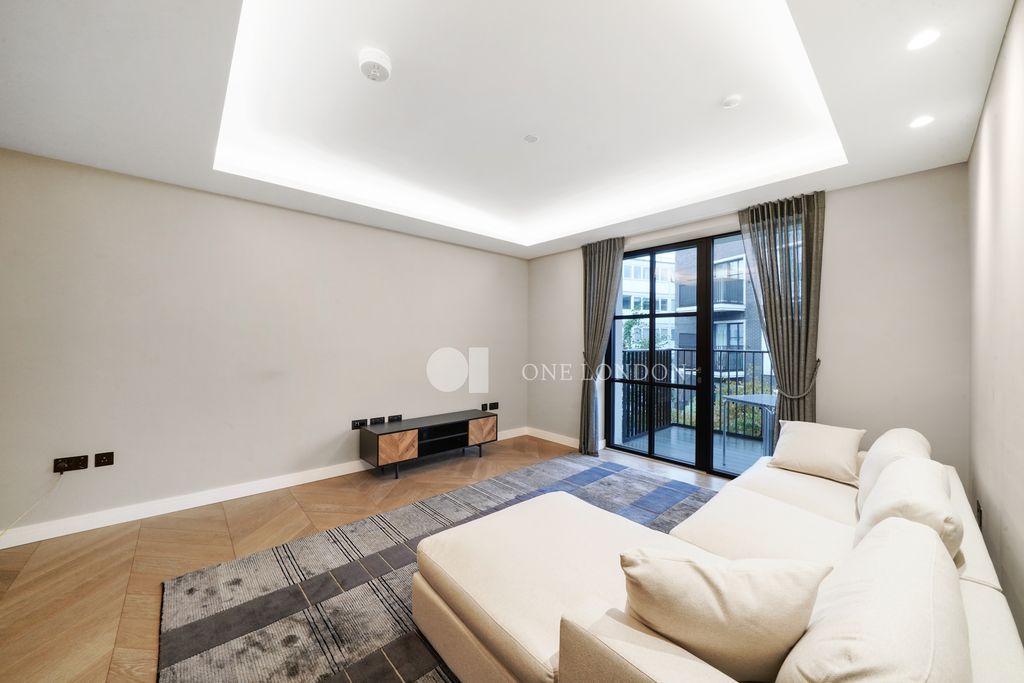 Property photo 3 of 14