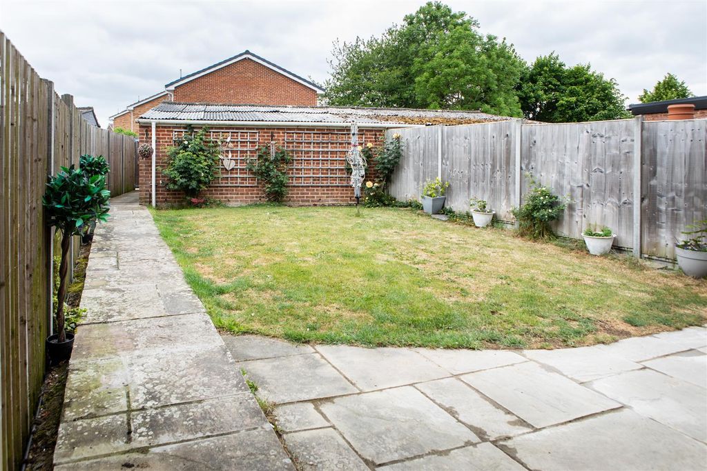 Property photo 2 of 19
