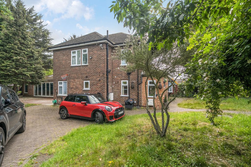Property photo 1 of 20 1459862-7-6A0Cb34...
