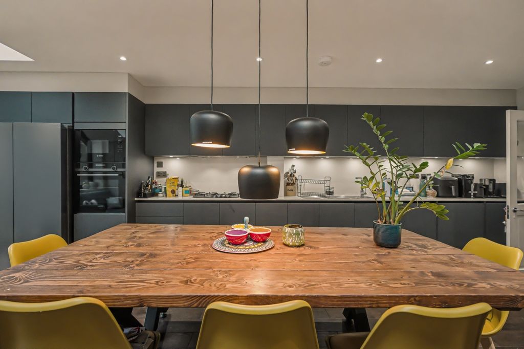 Property photo 3 of 26 4746795