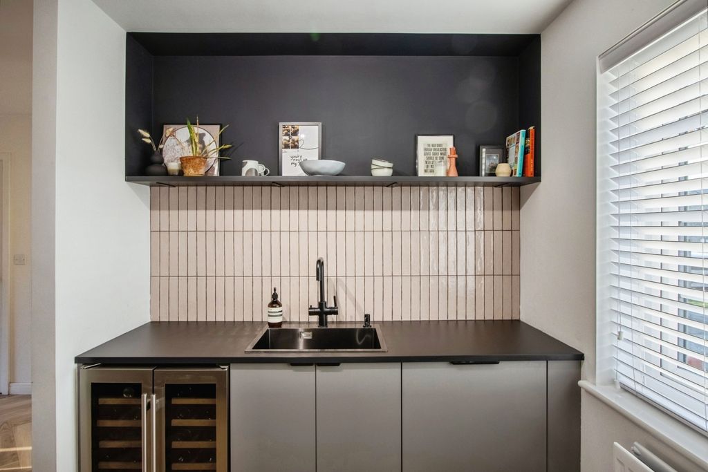 Additional image 7 of 4 bed detached house for saleHeath View, Wakefield, West Yorkshire WF1