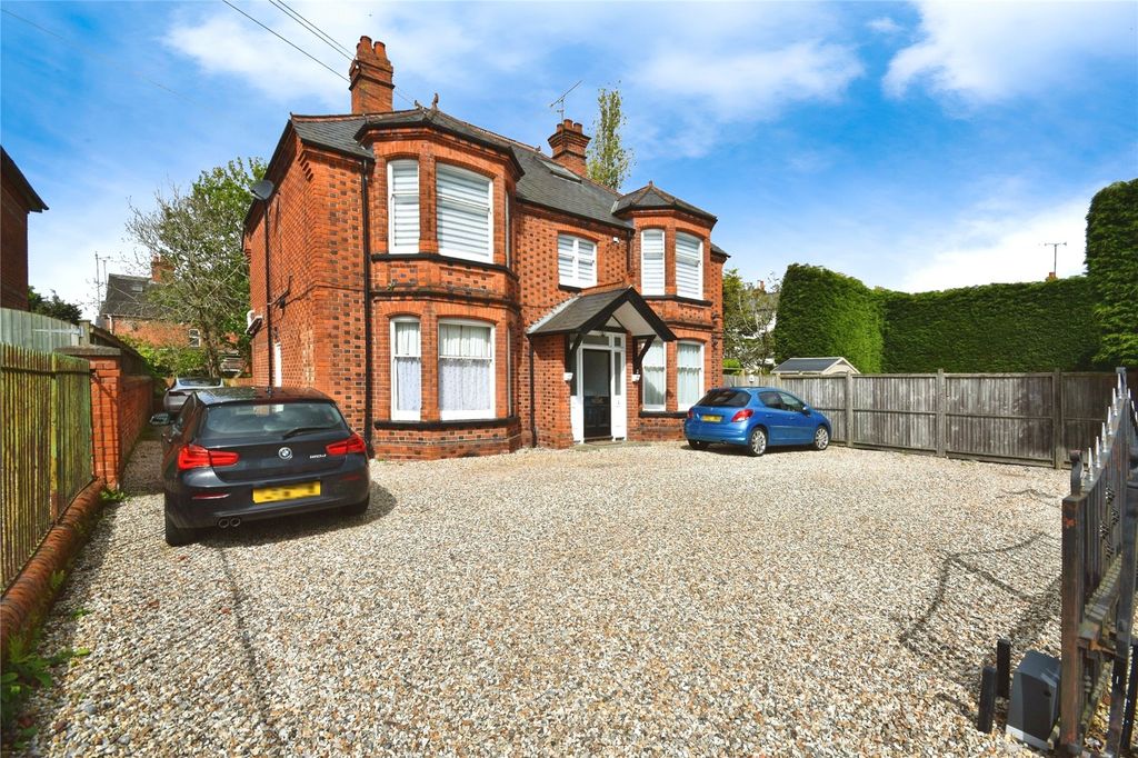 Property photo 1 of 16 Picture No. 10
