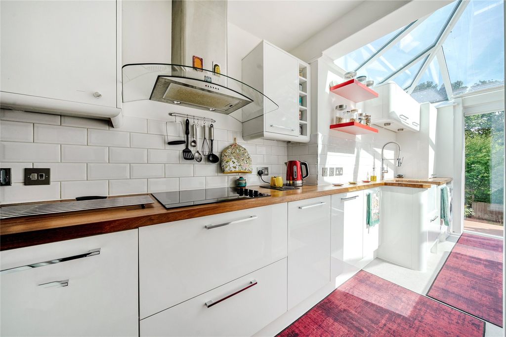 Property photo 3 of 20 Picture No. 13