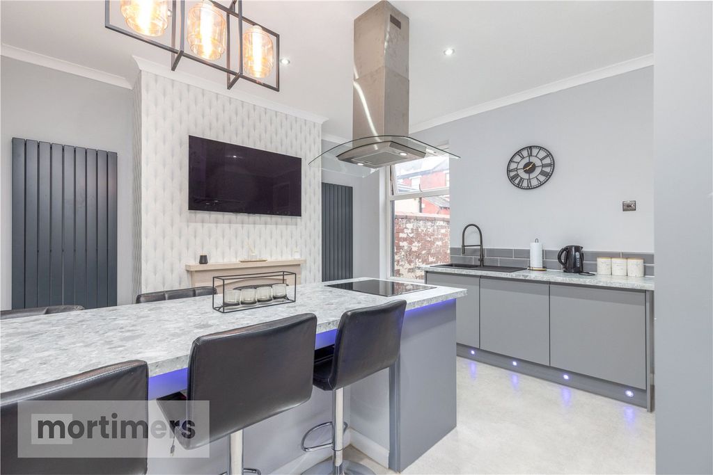 Property photo 2 of 24 Kitchen Dining Room