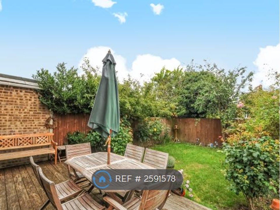 Property photo 2 of 18