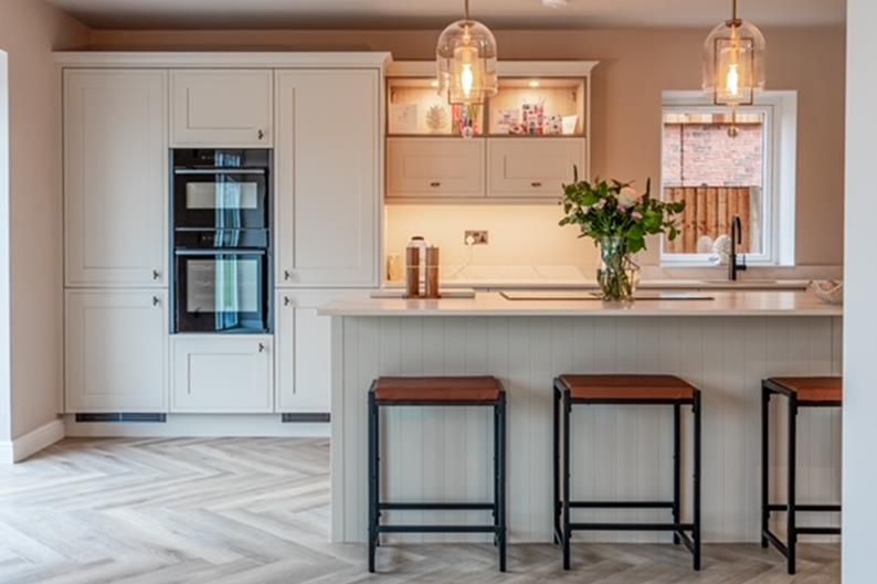 Property photo 3 of 14 Photo 2