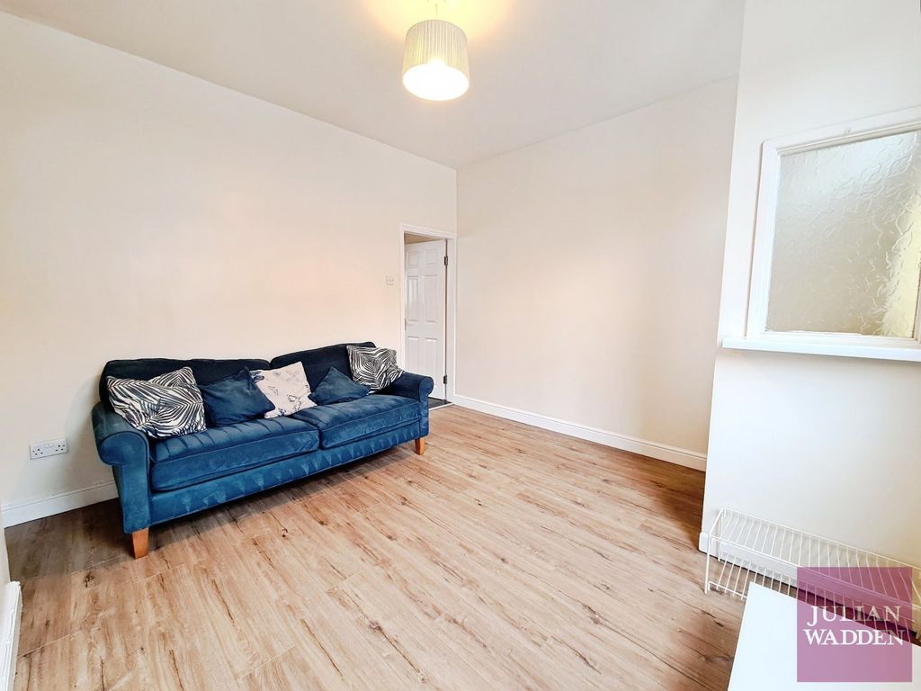 Property photo 2 of 12 Picture No. 08