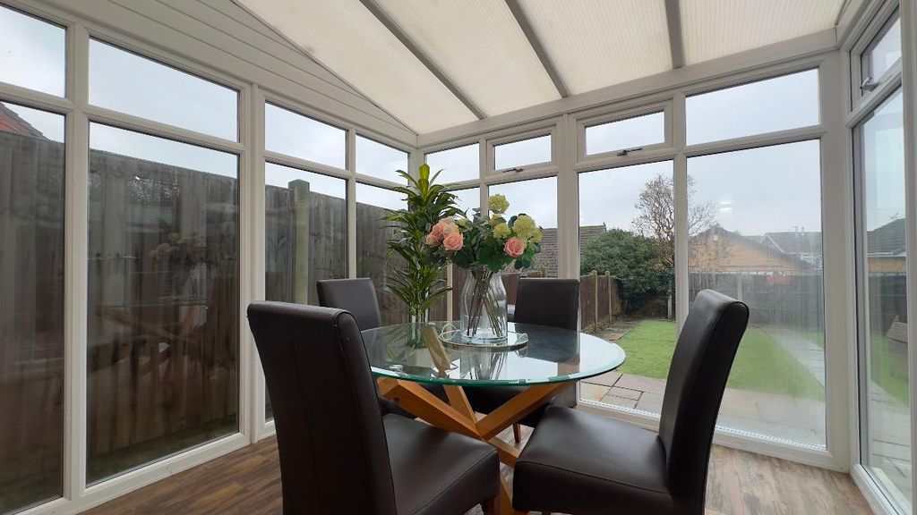 Property photo 3 of 40