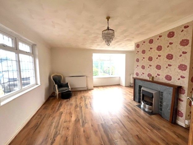 Property photo 2 of 12 Living Room