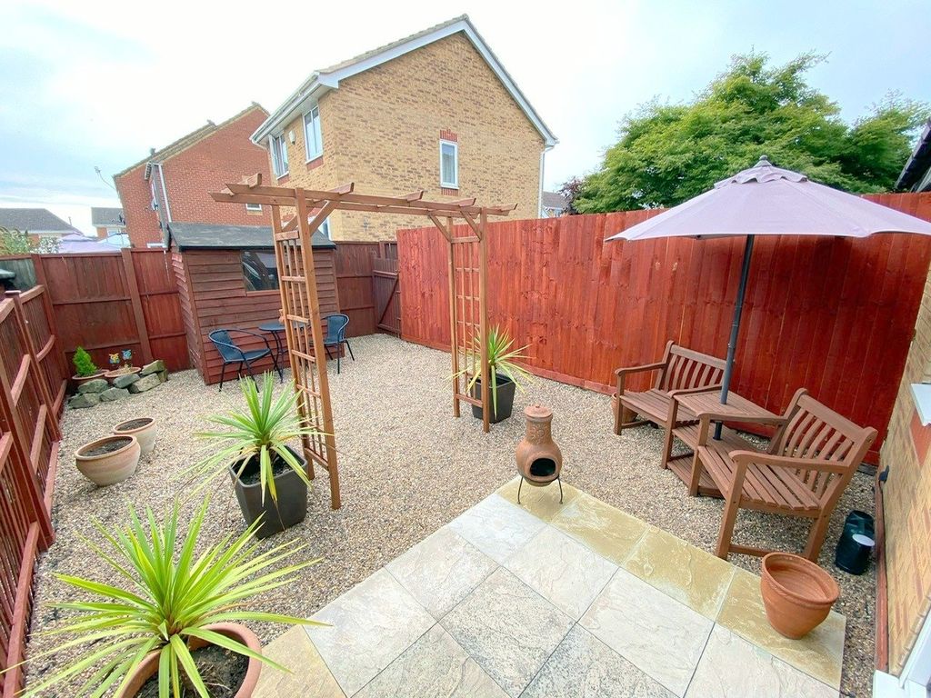 Property photo 3 of 12