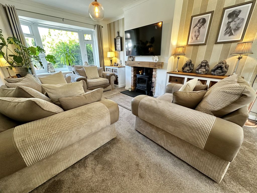 Property photo 2 of 24