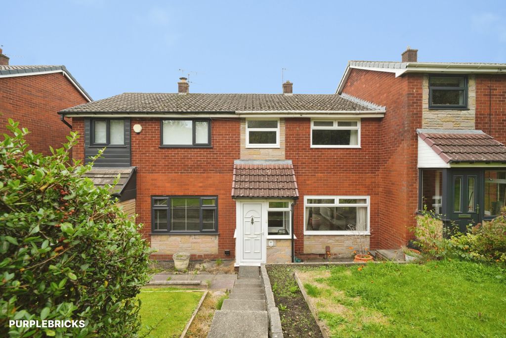 Property photo 1 of 28