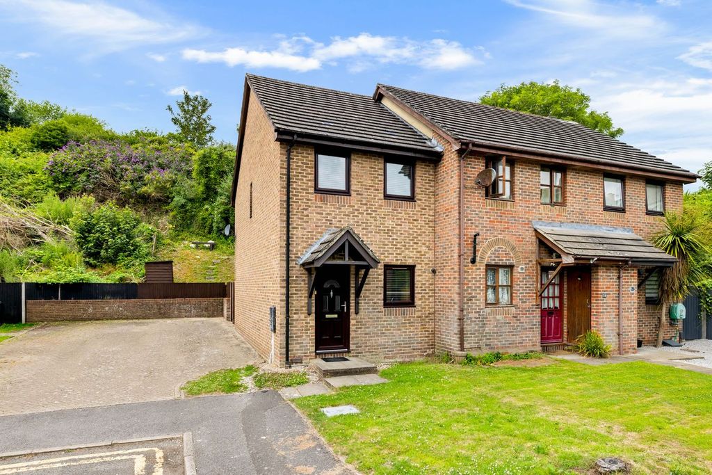 Property photo 1 of 13