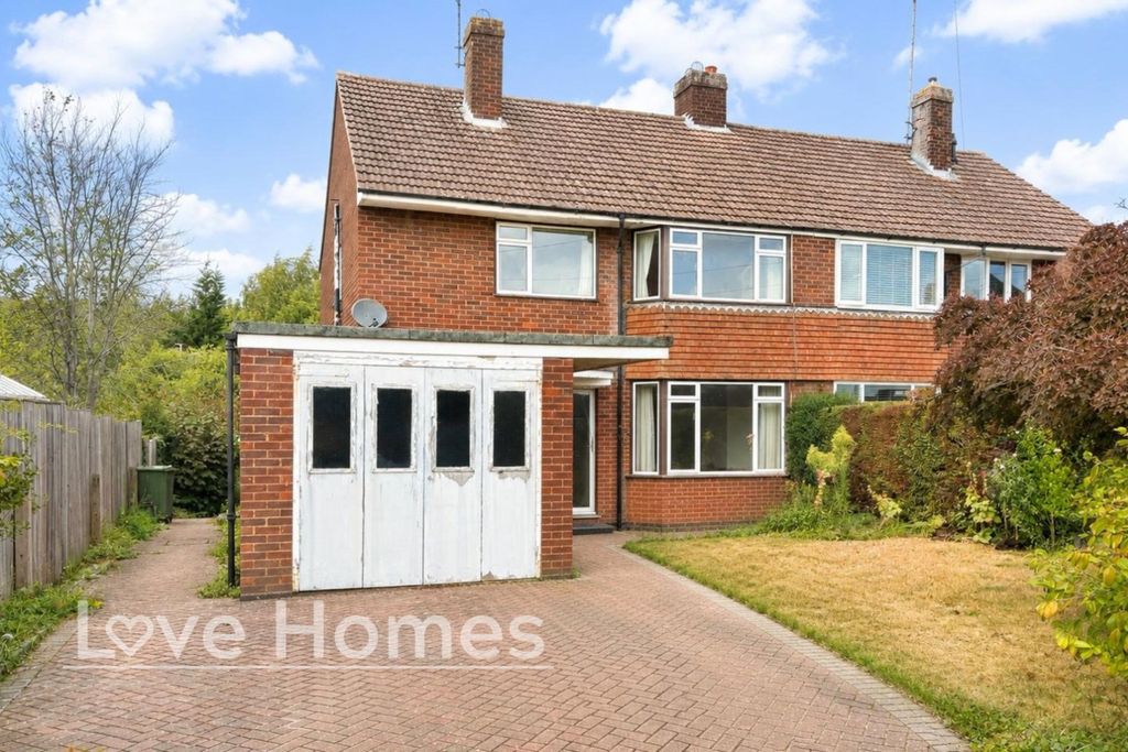 Property photo 1 of 16 5526372