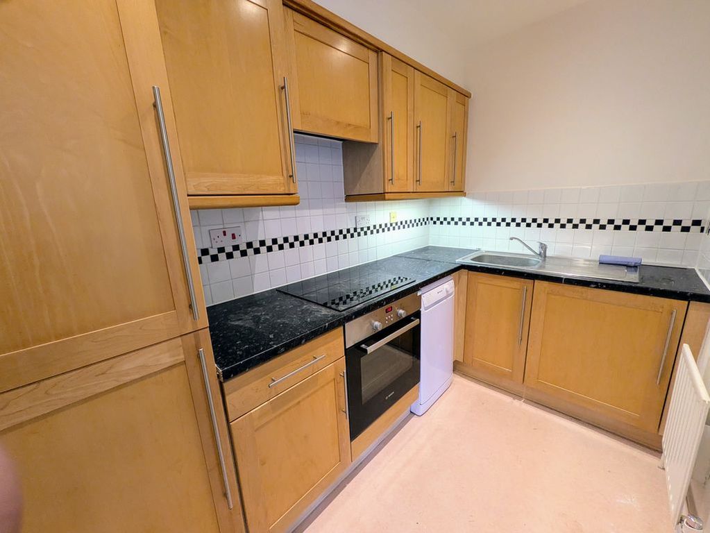 Property photo 3 of 7 Photo 2