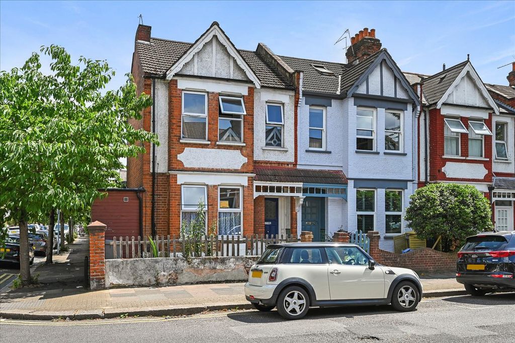 Property photo 1 of 11