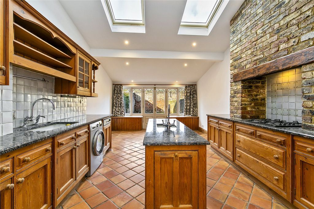 Property photo 3 of 14 Picture No. 10