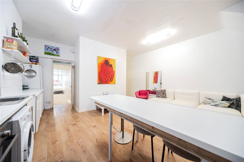 Property photo 2 of 11 Picture No. 07