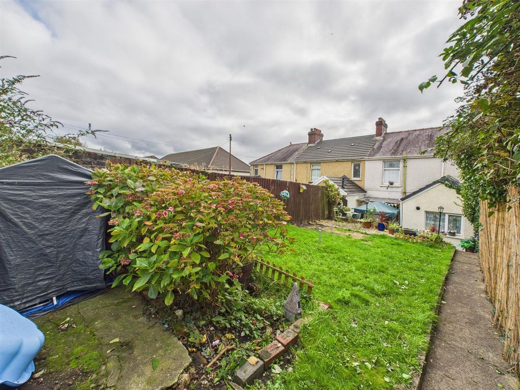 Property photo 3 of 20 Cam03055G0-Pr0272-Still020.Jpg