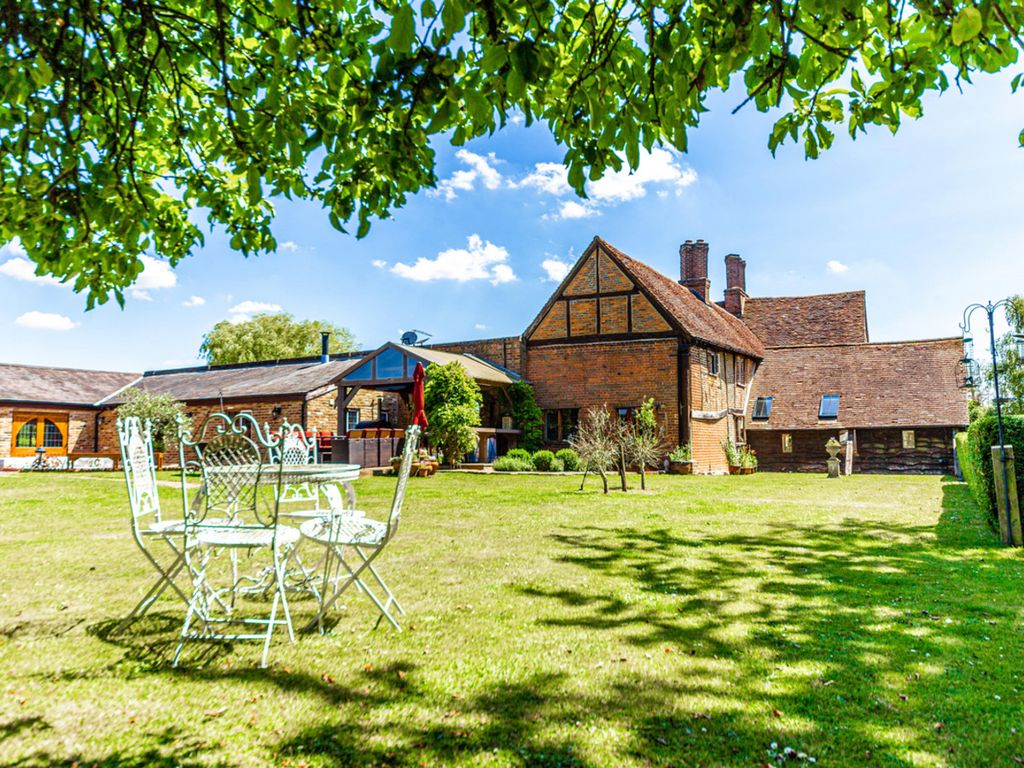 Property photo 2 of 22