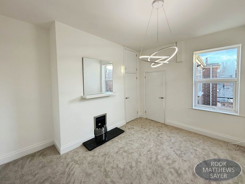 Property photo 3 of 7 Photo 8