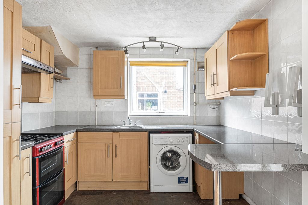 Property photo 3 of 13 11_84963