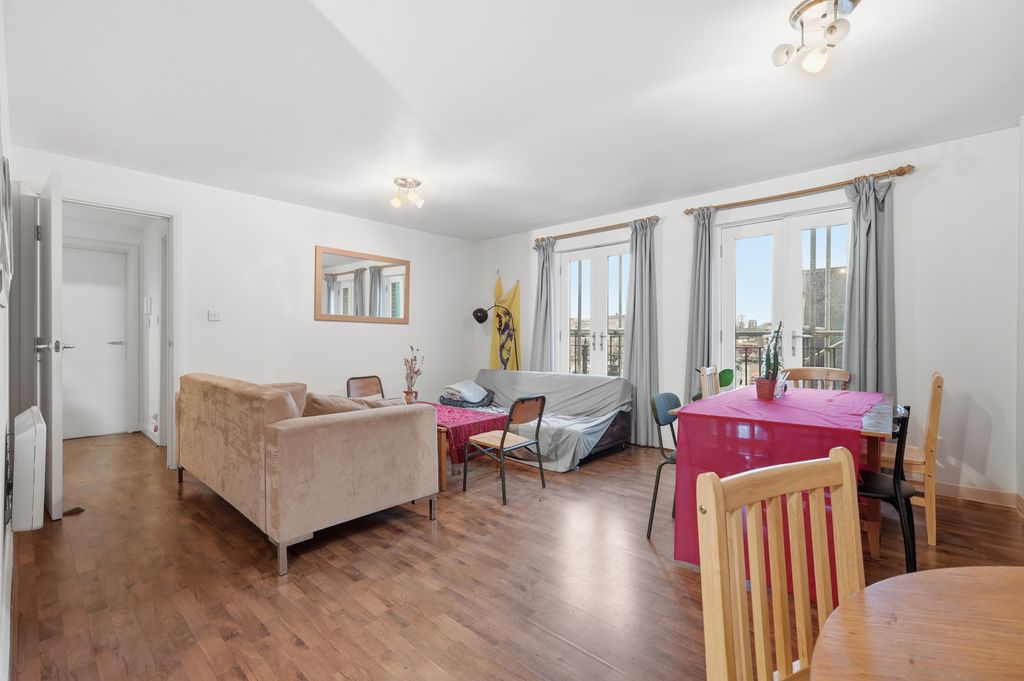 Property photo 1 of 11 Img_2157